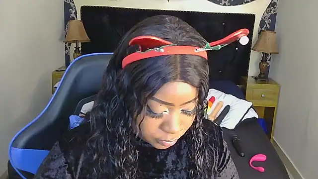 TrixieMar online show from 12/31/24, 01:08