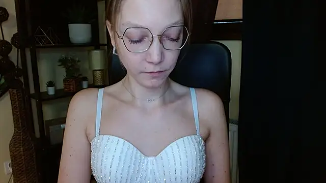 EmillyPlay online show from 02/14/26, 08:11