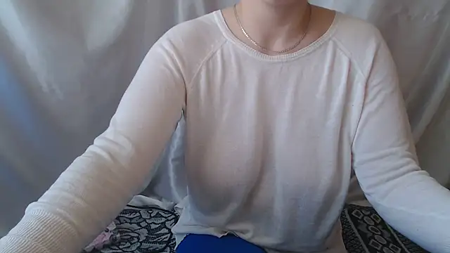 Burberrry  online show from 04/22/26, 07:55