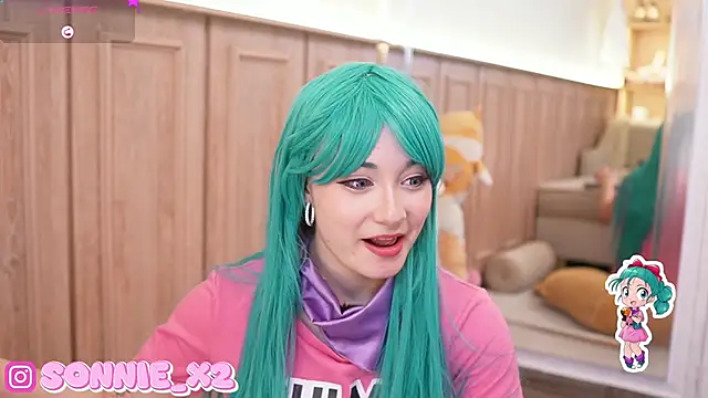 Snapshot of Sonnie_ chatting on 12/18/24, 02:49 Sonnie online show from 12/18/24, 02:49