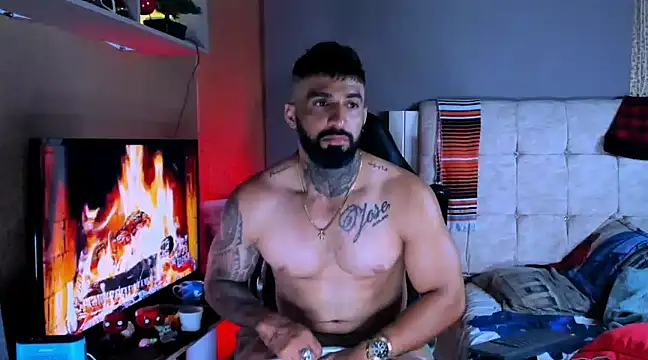 Snapshot of naugthy_dominant chatting on 12/02/24, 04:31 naugthy dominant online show from 12/02/24, 04:31