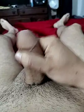 quierodarleche69 online show from 11/02/25, 03:20