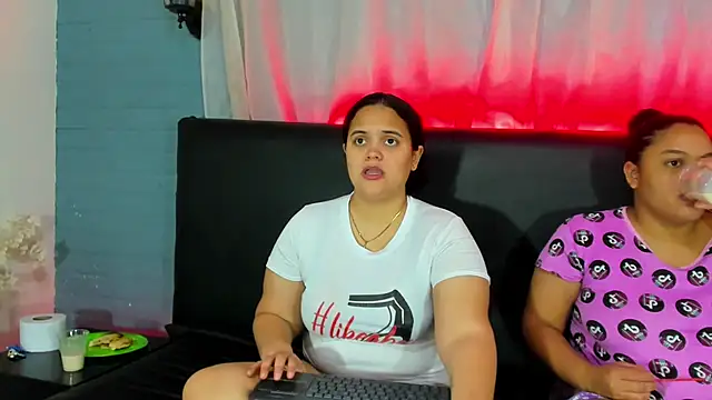 brunnette hot online show from 03/03/25, 11:33