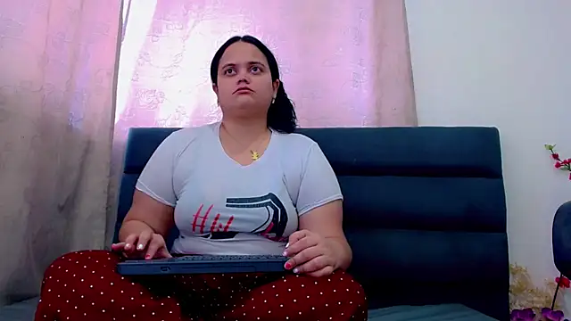 brunnette hot online show from 02/21/26, 12:28