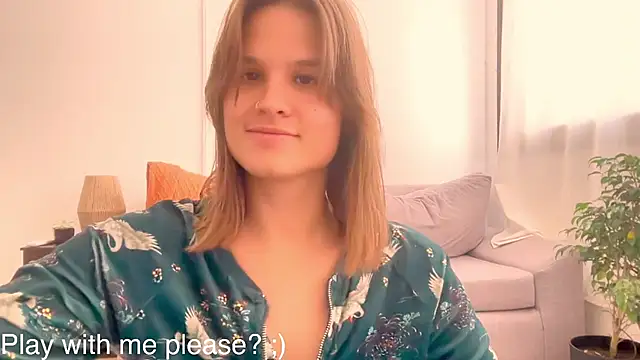 Snapshot of Your_Hand_In_mine chatting on 11/17/25, 05:30 Your Hand In mine online show from 11/17/25, 05:30