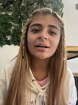 pamell col online show from 12/12/24, 10:09