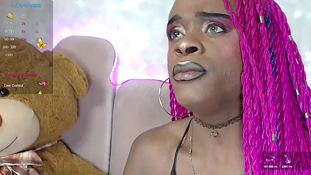 puca ebony online show from 02/03/25, 04:41