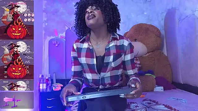 puca ebony online show from 10/18/25, 07:47