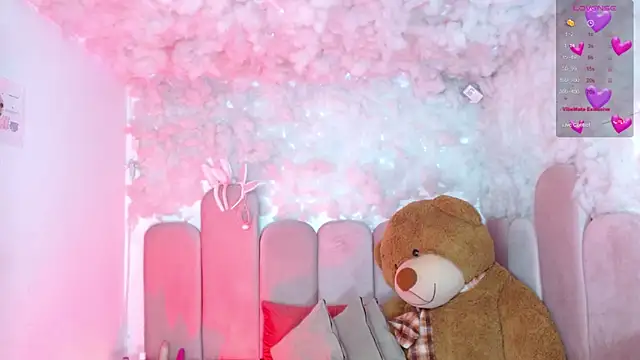 Snapshot of puca_ebony chatting on 02/25/26, 04:38 puca ebony online show from 02/25/26, 04:38