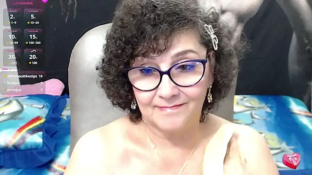 Snapshot of cataleya_mom chatting on 02/19/25, 07:48 cataleya mom online show from 02/19/25, 07:48