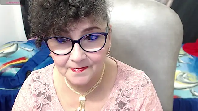 Snapshot of cataleya_mom chatting on 02/23/25, 01:02 cataleya mom online show from 02/23/25, 01:02