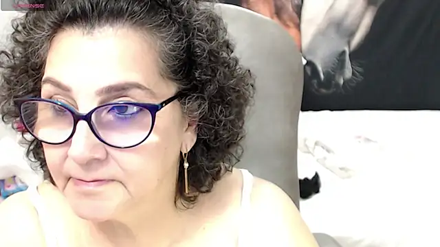 Snapshot of cataleya_mom chatting on 02/25/25, 09:20 cataleya mom online show from 02/25/25, 09:20