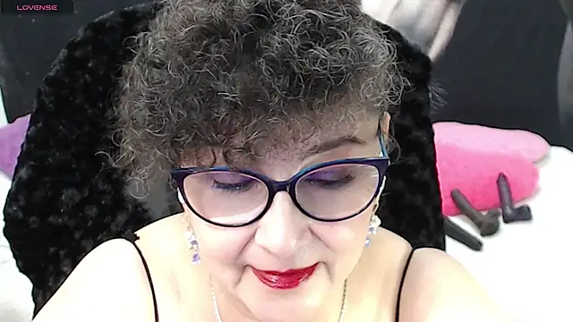 Snapshot of cataleya_mom chatting on 03/03/25, 07:32 cataleya mom online show from 03/03/25, 07:32