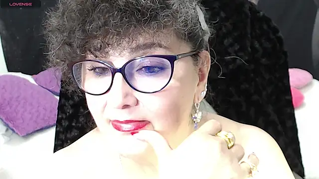 Snapshot of cataleya_mom chatting on 03/03/25, 10:38 cataleya mom online show from 03/03/25, 10:38