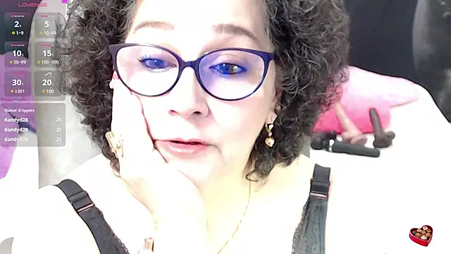 Snapshot of cataleya_mom chatting on 03/04/25, 04:17 cataleya mom online show from 03/04/25, 04:17