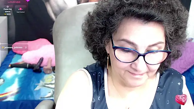 Snapshot of cataleya_mom chatting on 03/11/25, 10:29 cataleya mom online show from 03/11/25, 10:29