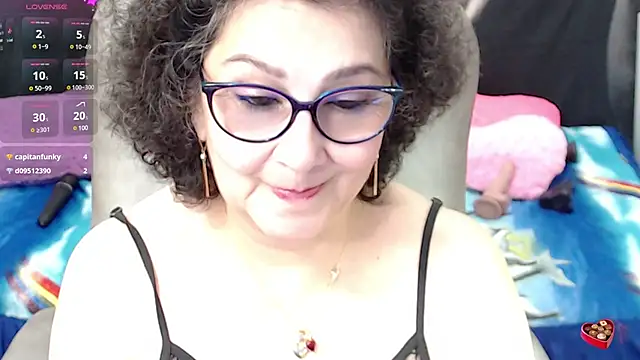 Snapshot of cataleya_mom chatting on 03/12/25, 10:16 cataleya mom online show from 03/12/25, 10:16