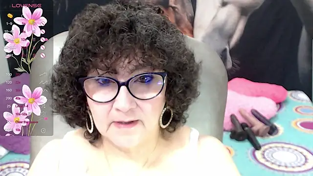 Snapshot of cataleya_mom chatting on 03/21/25, 01:24 cataleya mom online show from 03/21/25, 01:24