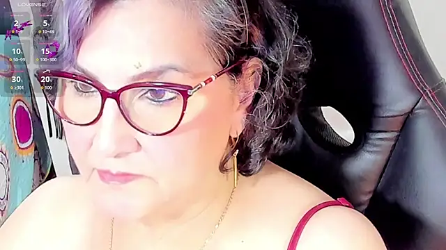 Snapshot of cataleya_mom chatting on 09/18/25, 03:19 cataleya mom online show from 09/18/25, 03:19