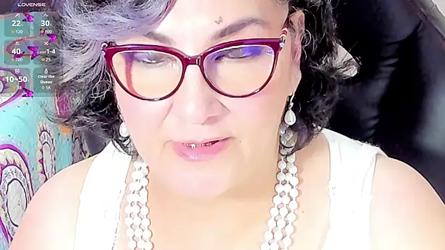 Snapshot of cataleya_mom chatting on 09/20/25, 03:24 cataleya mom online show from 09/20/25, 03:24