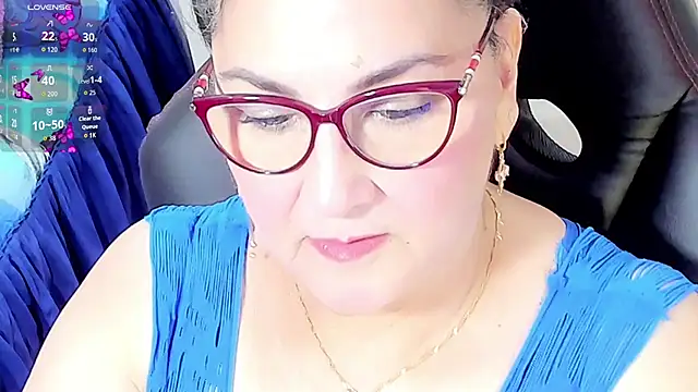 Snapshot of cataleya_mom chatting on 10/05/25, 01:04 cataleya mom online show from 10/05/25, 01:04