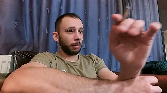 henryaxe online show from 01/01/25, 11:49