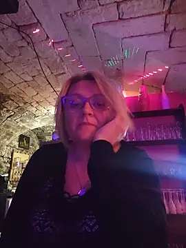 Snapshot of lady_charlyne chatting on 06/12/26, 07:35 lady charlyne online show from 06/12/26, 07:35