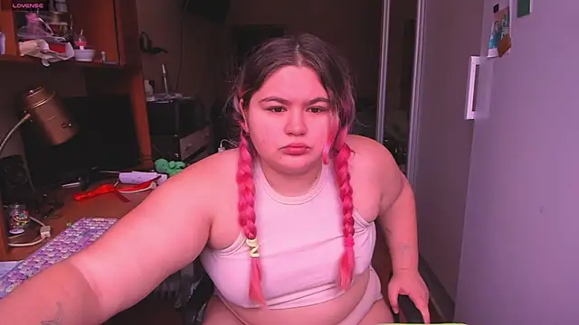 Freakcute  online show from 12/19/24, 11:07