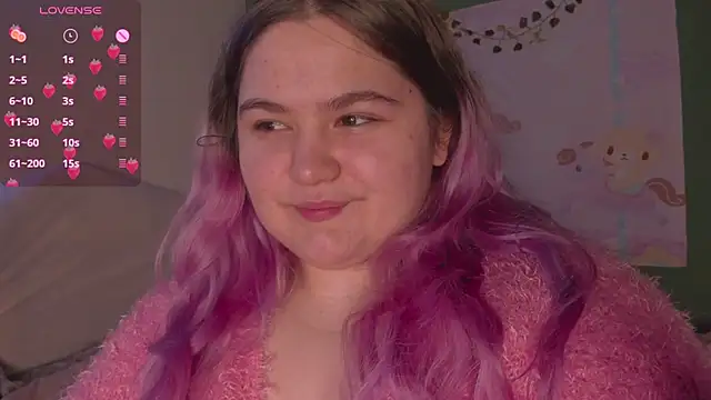 Freakcute  online show from 02/17/25, 07:42