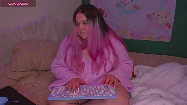 Freakcute  online show from 02/26/25, 10:31