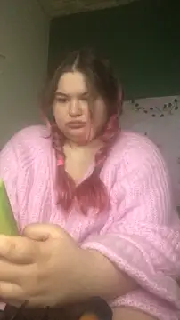 Freakcute  online show from 03/11/25, 01:45