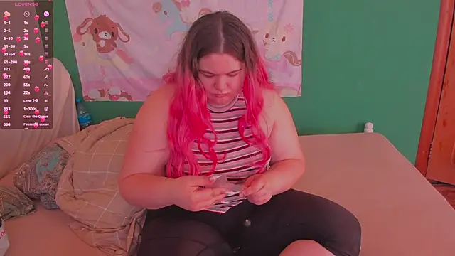 Freakcute  online show from 03/16/25, 02:22