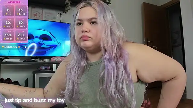 Freakcute  online show from 11/20/25, 12:49