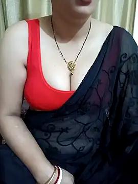 Snapshot of Priya_Boudi chatting on 01/04/25, 01:10 Priya Boudi online show from 01/04/25, 01:10