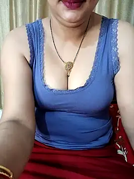 Snapshot of Priya_Boudi chatting on 02/02/25, 07:14 Priya Boudi online show from 02/02/25, 07:14