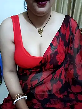 Snapshot of Priya_Boudi chatting on 02/08/25, 05:08 Priya Boudi online show from 02/08/25, 05:08