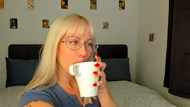 Snapshot of Ad_Astrid chatting on 02/15/26, 07:32 Ad Astrid online show from 02/15/26, 07:32