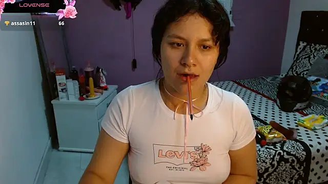 Snapshot of soniafuckboobs chatting on 01/31/25, 10:31 soniafuckboobs online show from 01/31/25, 10:31