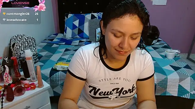 Snapshot of soniafuckboobs chatting on 02/05/25, 06:15 soniafuckboobs online show from 02/05/25, 06:15