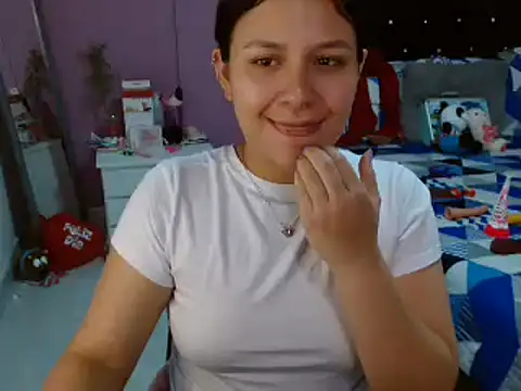 Snapshot of soniafuckboobs chatting on 02/28/25, 09:33 soniafuckboobs online show from 02/28/25, 09:33