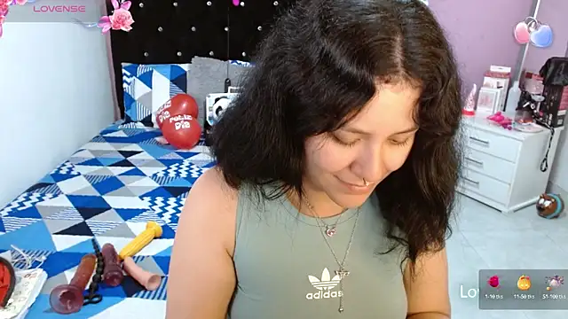 Snapshot of soniafuckboobs chatting on 03/15/25, 03:16 soniafuckboobs online show from 03/15/25, 03:16