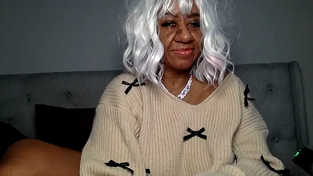 BreanaDivine online show from 01/05/25, 05:30