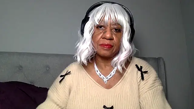 BreanaDivine online show from 01/09/25, 04:08