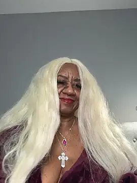 BreanaDivine online show from 02/18/25, 05:42