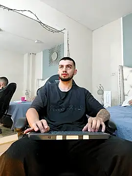 Snapshot of Michael_magno chatting on 01/10/26, 10:28 Michael magno online show from 01/10/26, 10:28