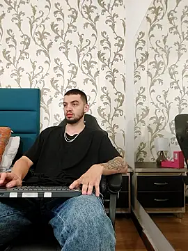 Snapshot of Michael_magno chatting on 01/15/26, 10:42 Michael magno online show from 01/15/26, 10:42