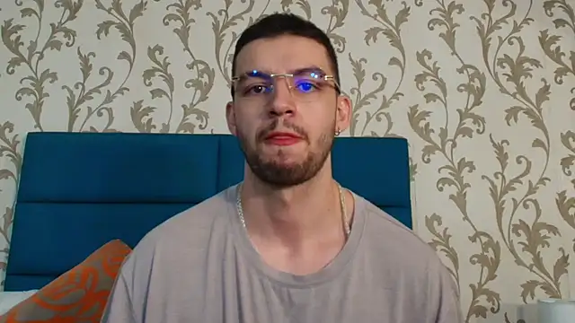 Snapshot of Michael_magno chatting on 02/05/26, 04:00 Michael magno online show from 02/05/26, 04:00