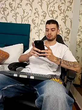 Snapshot of Michael_magno chatting on 02/08/26, 08:45 Michael magno online show from 02/08/26, 08:45