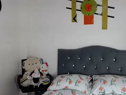 Chantal hott online show from 03/24/26, 07:19