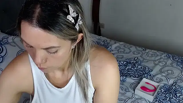 Chantal hott online show from 04/21/26, 08:23